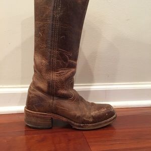Frye campus boot